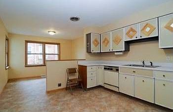 5th image of 317 S Elhurst Ave