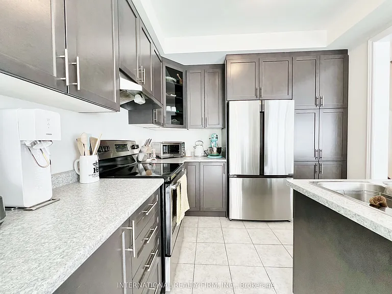 1 Frederick Pearson St — Photo 14