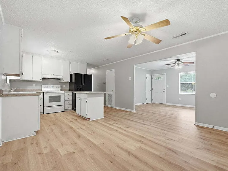 106 Andrews Ave — Photo 14