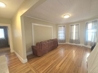 12 Mount Vernon St #1, Salem, MA 01970