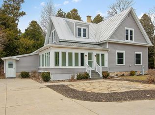 1507 Ruby Ln, Manitowoc, WI 54220