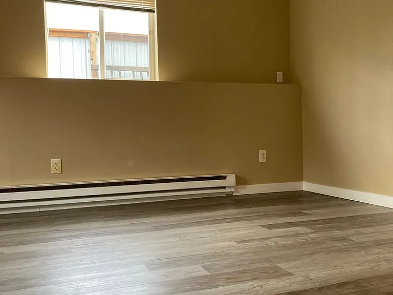 123 E Baldwin Ave — Photo 2