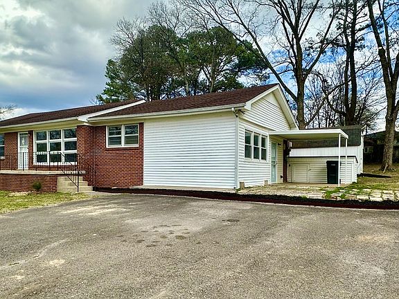 4th image of 730 Rackley Dr