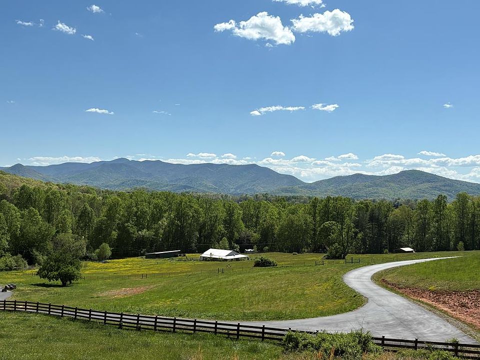 1st image of 575 Hunter Rd
