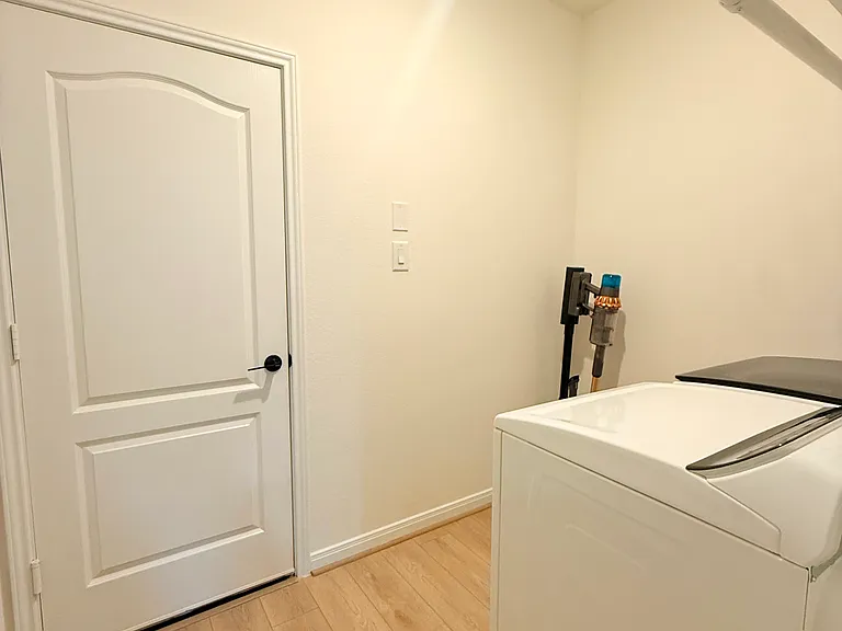 15707 Winter Heights Dr — Photo 21