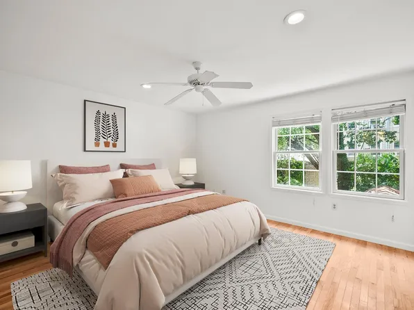 57 Storms Avenue image 20 of 26