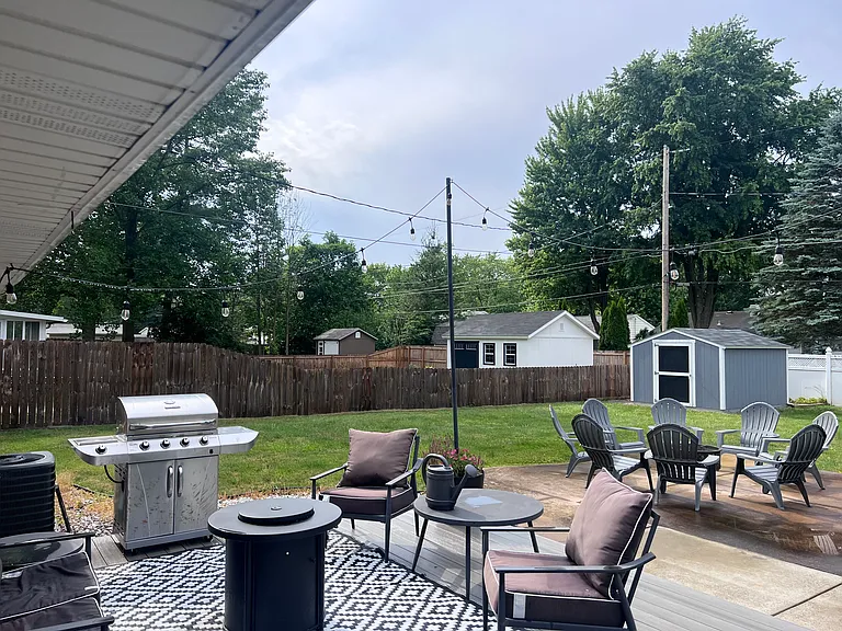 826 Cherry Ln — Photo 10