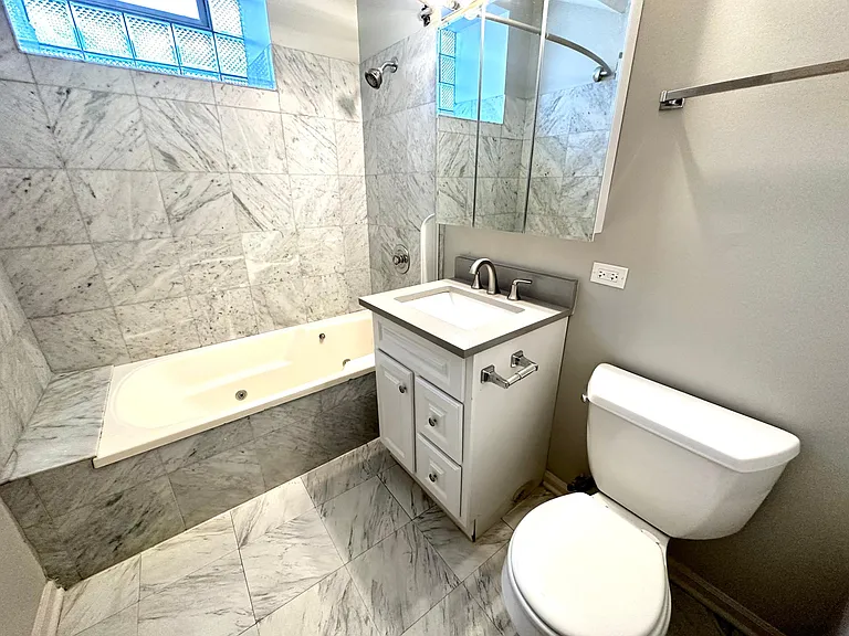 617 W Drummond Pl #GBE — Photo 15