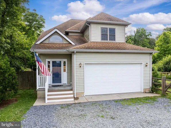 6153 Tolchester Rd, Rock Hall, MD 21661