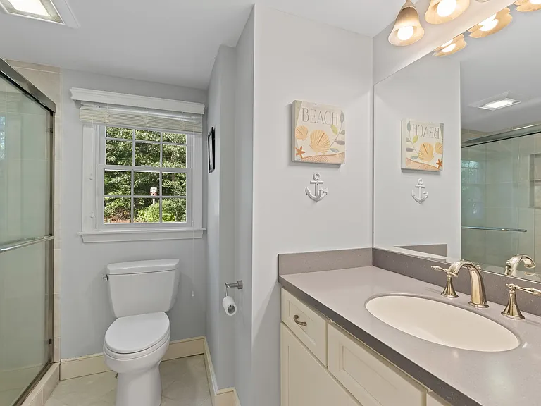 4 Wildwood Ave — Photo 14