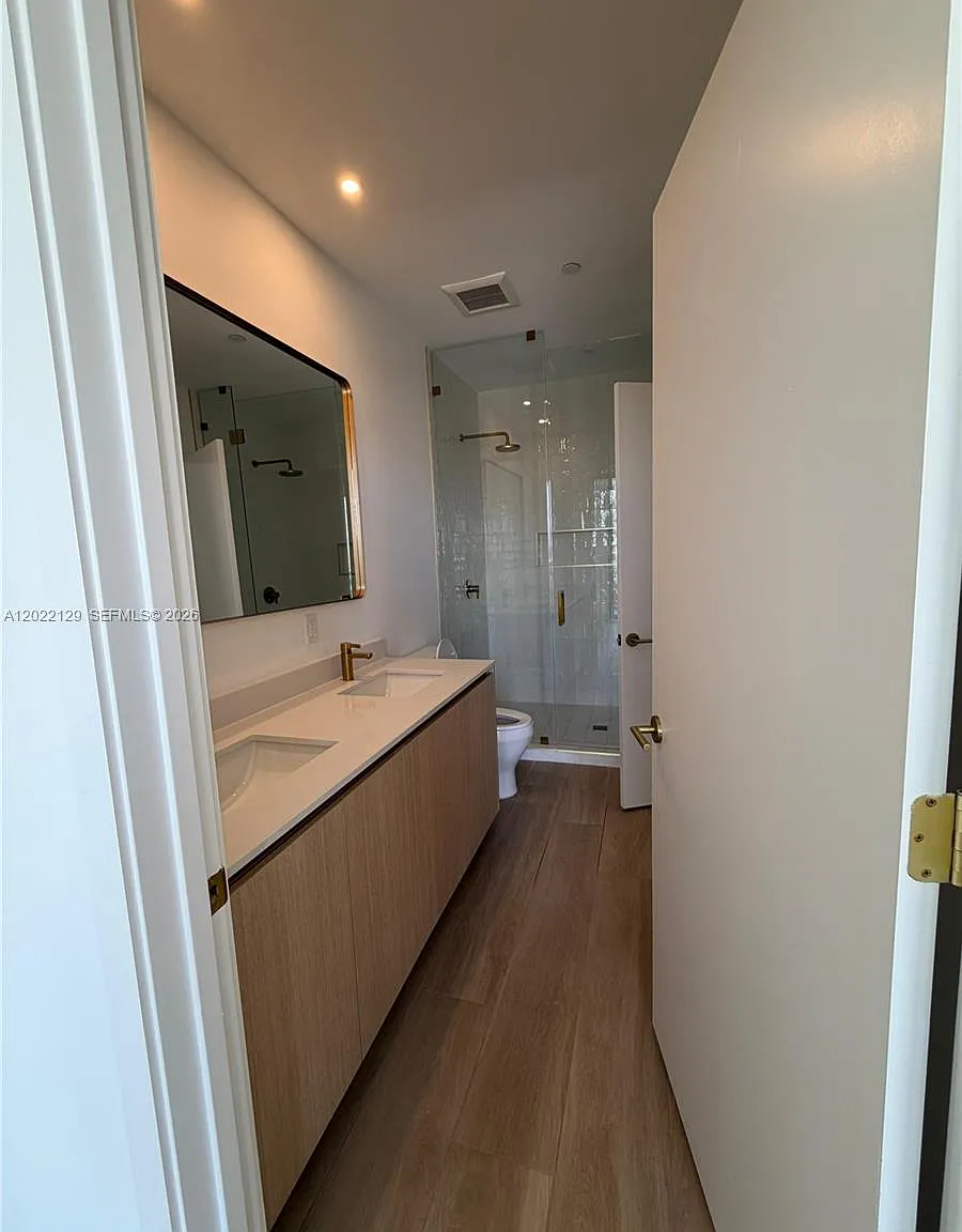 The Standard Midtown — Photo 4