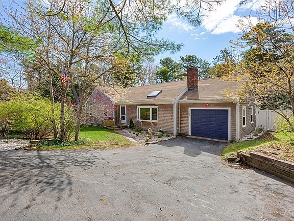 2nd image of 1197 Orleans Rd