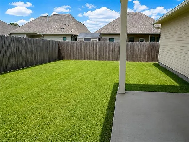 3 bed, 2.0 bath, 1500 sqft, $2,100 — Photo 4