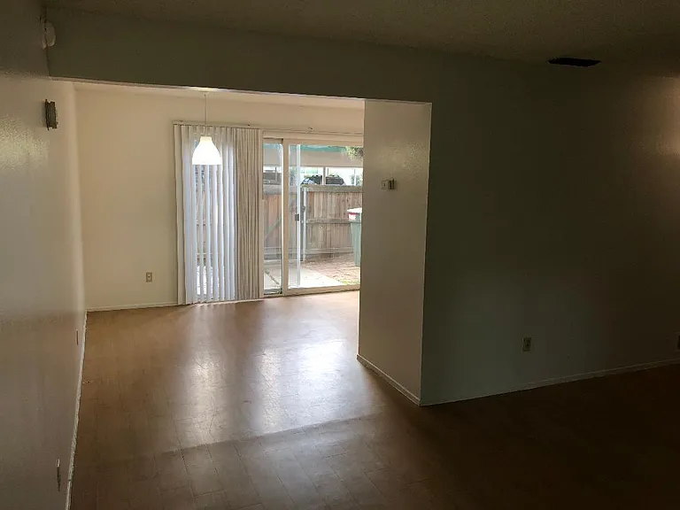 8915 Salmon Falls Dr #C — Photo 8