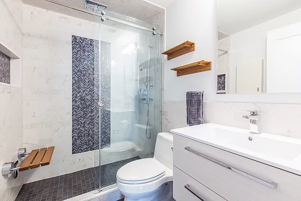 Rented by Compass | media 35