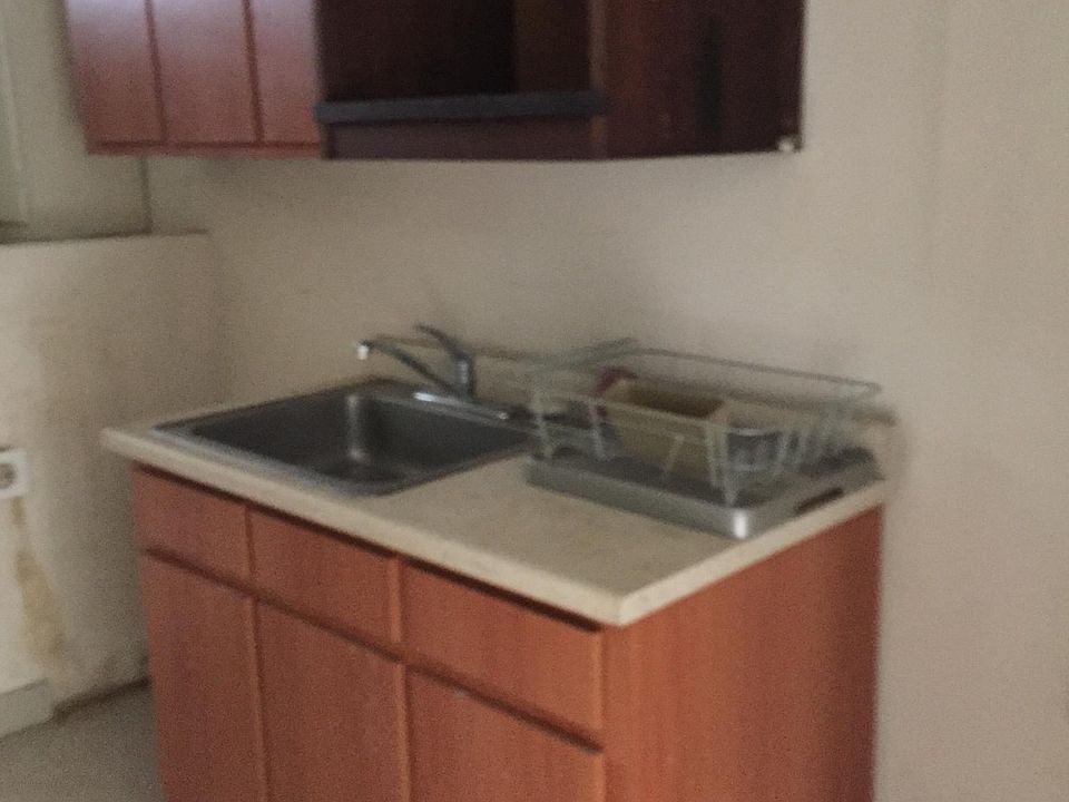 Kitchen cabinets