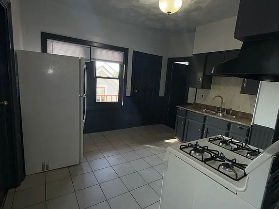 5th image of 1555 S Pearl St #1555
