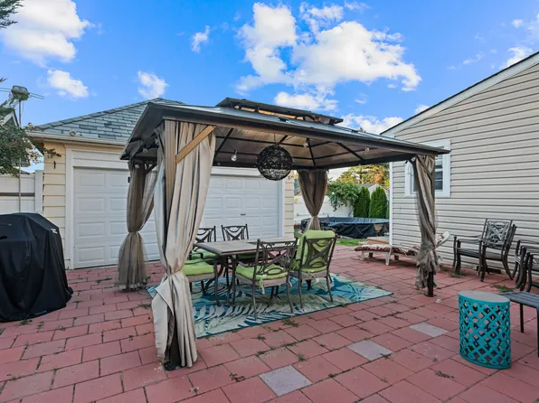 1041 Stonewall Lane image 33 of 48