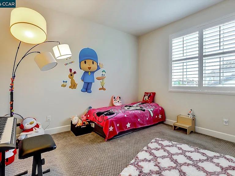 582 Mandevilla Dr — Photo 27
