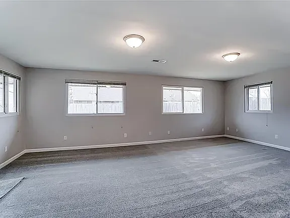5543 Barnard Dr — Photo 21