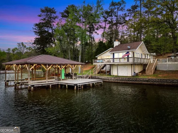 216 Deep Water Rd, Mansfield, GA 30055
