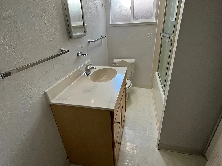 3424 Middleton Ave — Photo 11
