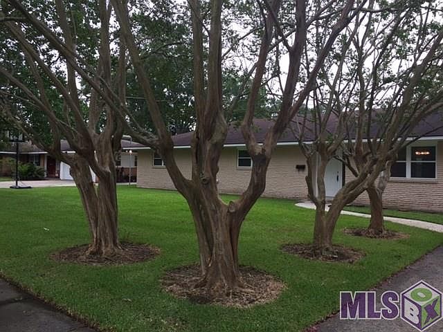 1st image of 11450 Parkwood Dr
