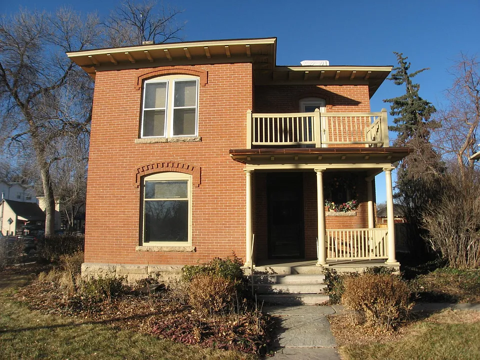 649 Remington St