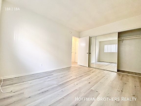 3rd image of 634 N Saint Andrews Pl #6
