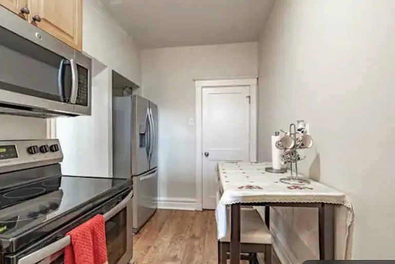 6136 Delmar Blvd #4 — Photo 13