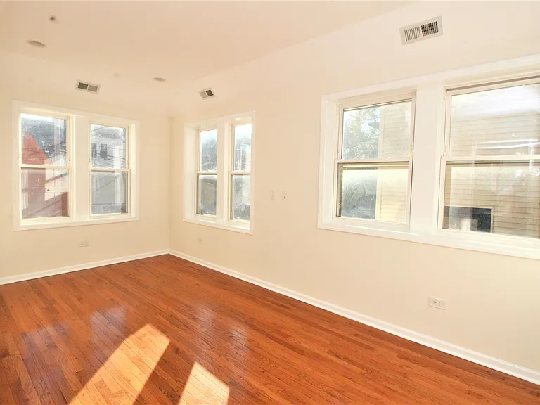 2715 W Thomas St #1 — Photo 17