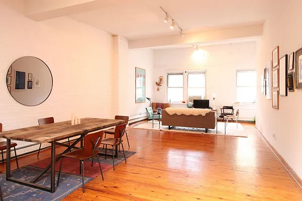 Rented by Level Group | media 2