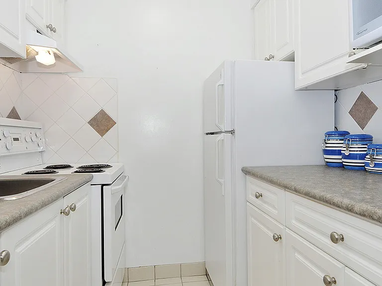 1265 Burnaby St #507 — Photo 7
