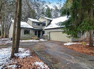 1507 N Lake George Dr, Mishawaka, IN