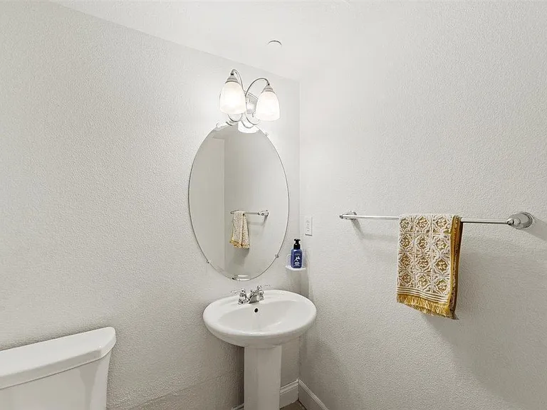 353 Esfahan Ct — Photo 30