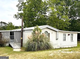 1004 Gordon Ave, Mc Rae Helena, GA 31037