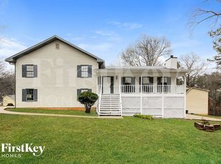2649 Sherman Oaks Dr, Snellville, GA
