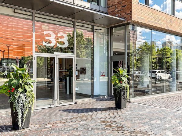 33 Mill St #210, Toronto, ON M5A 3R3