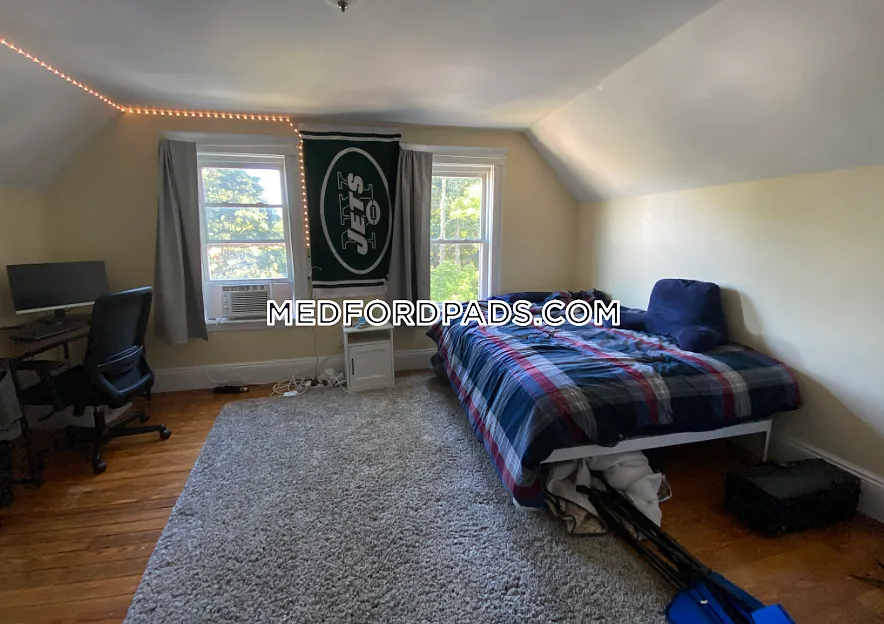 6 bed, $8,700 — Photo 4
