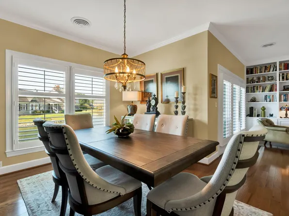 1414 Heritage Landing Dr, Chattanooga, TN 37405