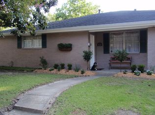 9528 Arbor Ln, River Ridge, LA 70123