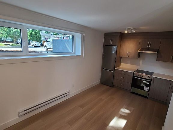 2nd image of 319 Blackman St #Basement