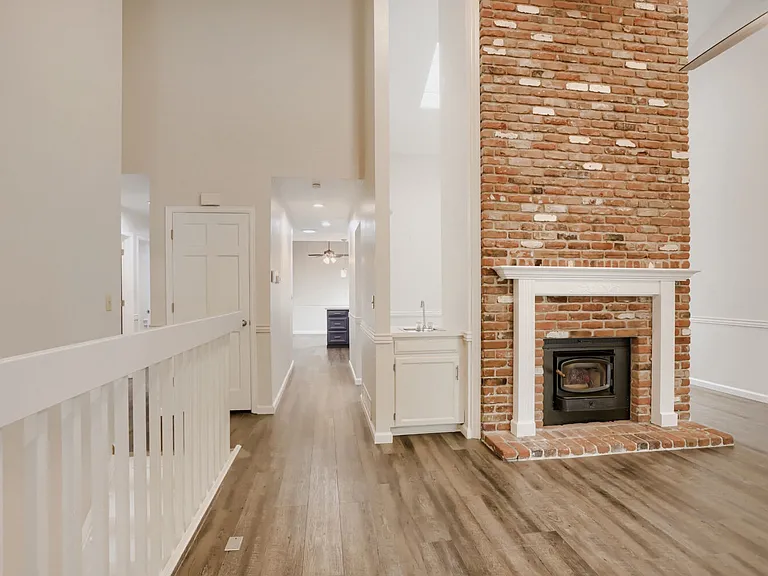 7718 S Cove Cir — Photo 6