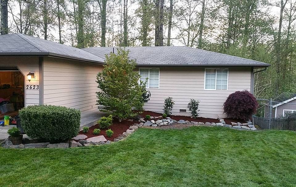 1st image of 2623 Lake Dr