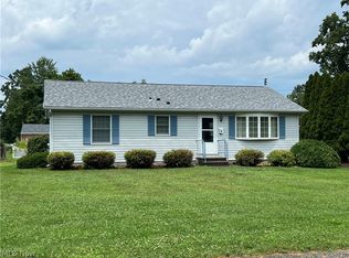 366 Walnut St, Conneaut, OH 44030