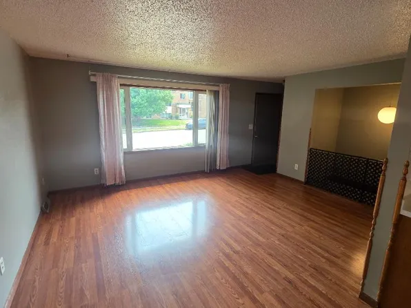 1608 N 22nd St, Bismarck, ND 58501