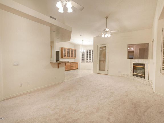 3rd image of 506 W Aspenwood St