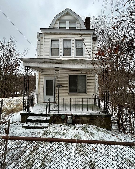 1st image of 1055 Blackadore St