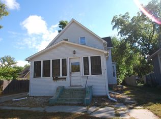 820 1/2 9th Ave, Brookings, SD 57006