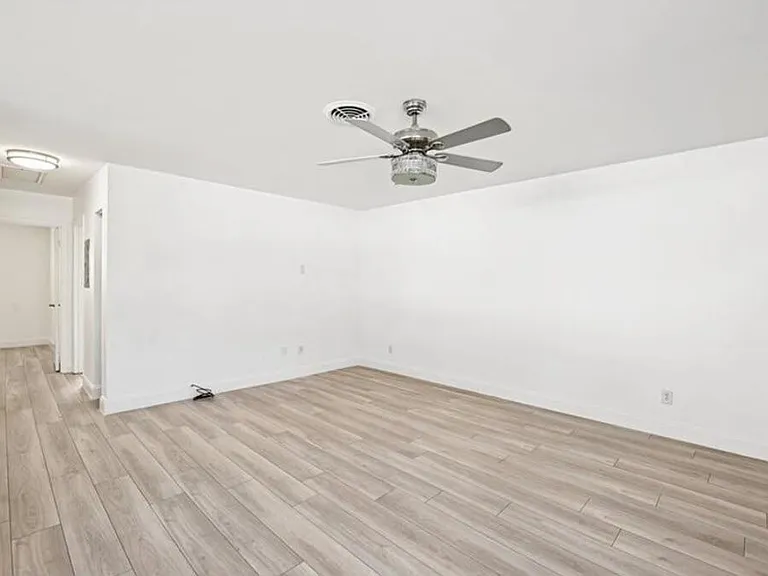 86 N El Mar Dr — Photo 9